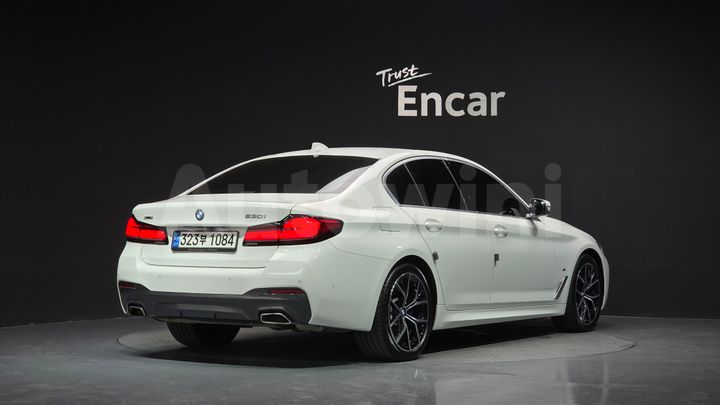 BMW 5 Series 2022 — 2