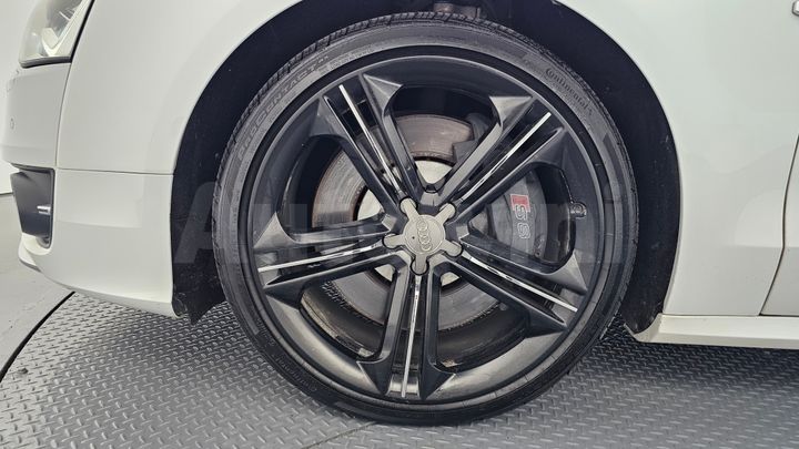 Audi S8 2014 — 5