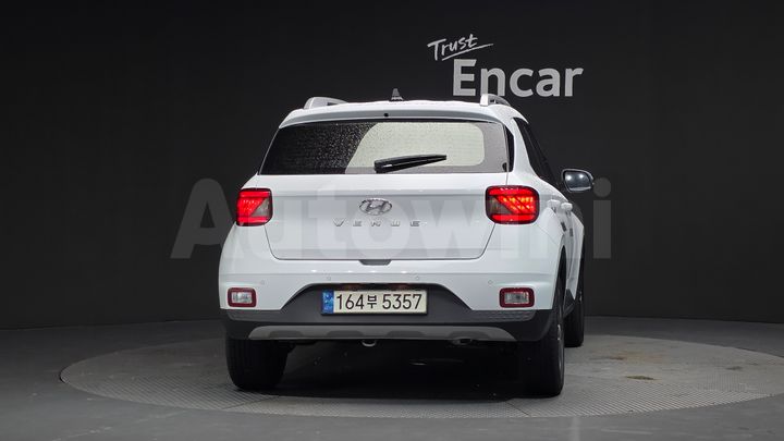Hyundai Venue 2022 — 4