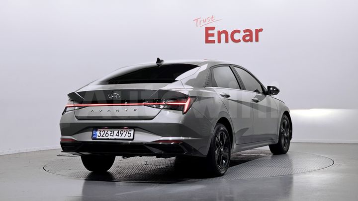 Hyundai Avante 2022 — 2