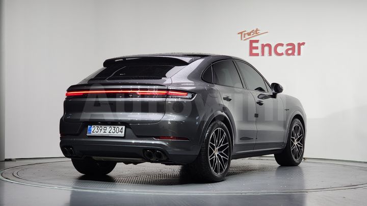 Porsche Cayenne 2025 — 2