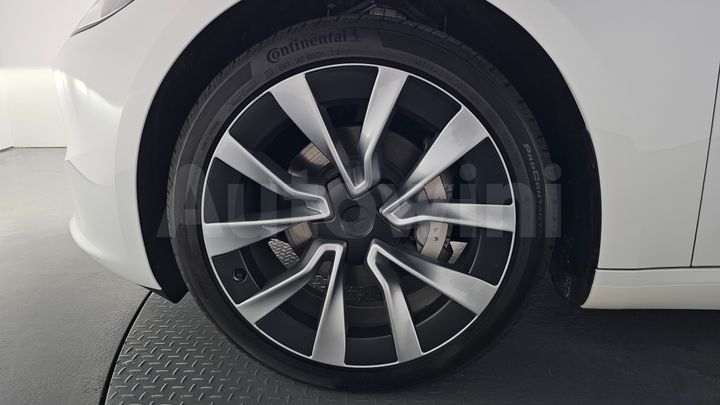 Tesla Model 3 2024 — 4