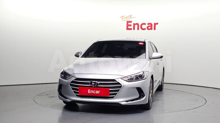 Hyundai Avante 2016 — 3