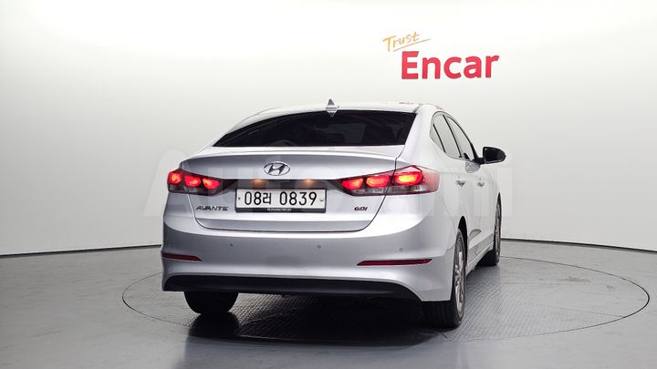 Hyundai Avante 2016 — 4