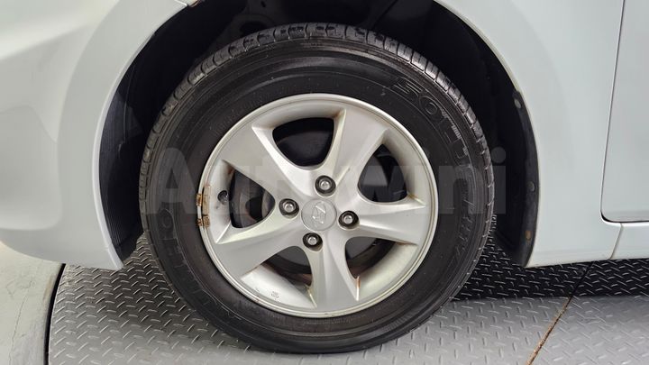Hyundai Accent 2012 — 5