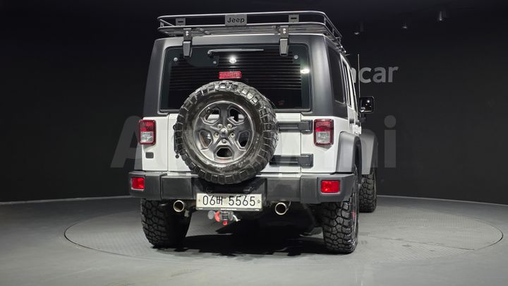 Jeep Wrangler 2017 — 4