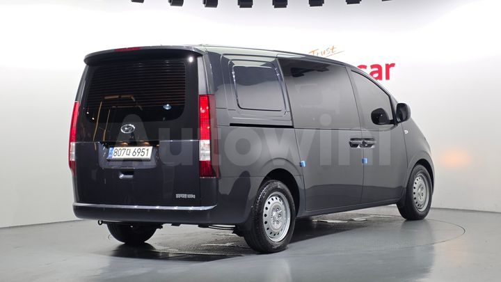 Hyundai Staria 2022 — 2