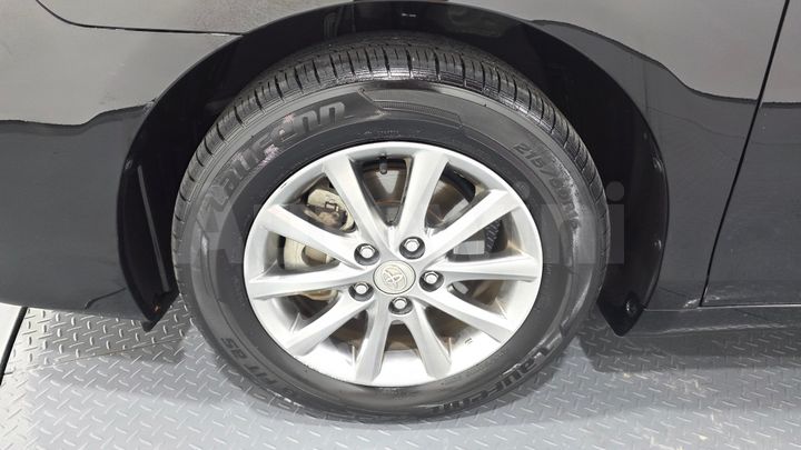 Toyota Camry 2011 — 5