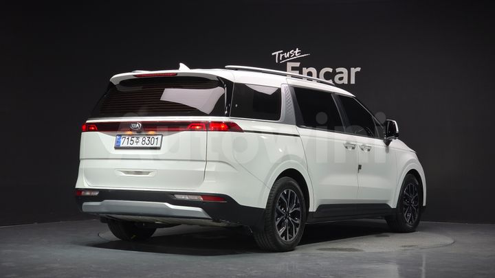 Kia Carnival 2021 — 2