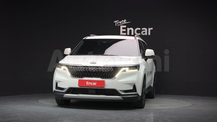 Kia Carnival 2021 — 3
