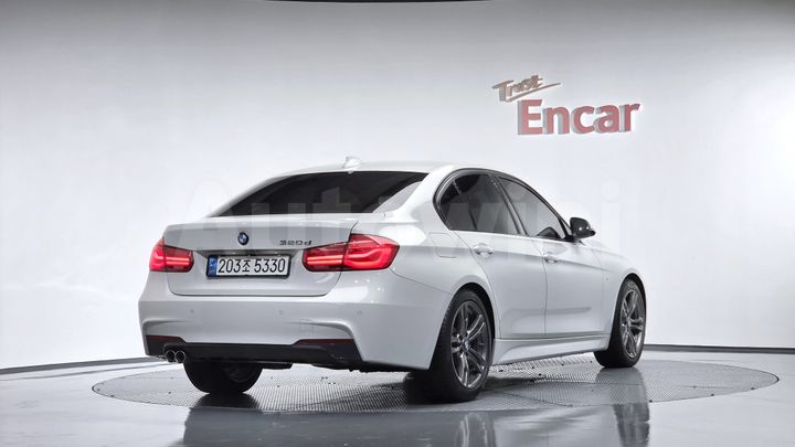 BMW 3 Series 2016 — 2