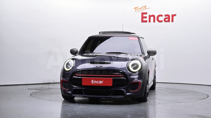 Mini Cooper 2021 — 2