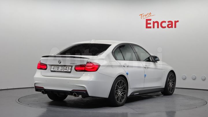 BMW 3 Series 2018 — 2