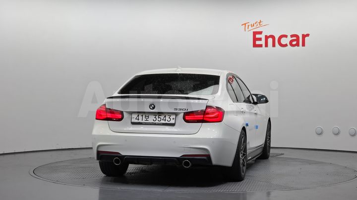 BMW 3 Series 2018 — 4