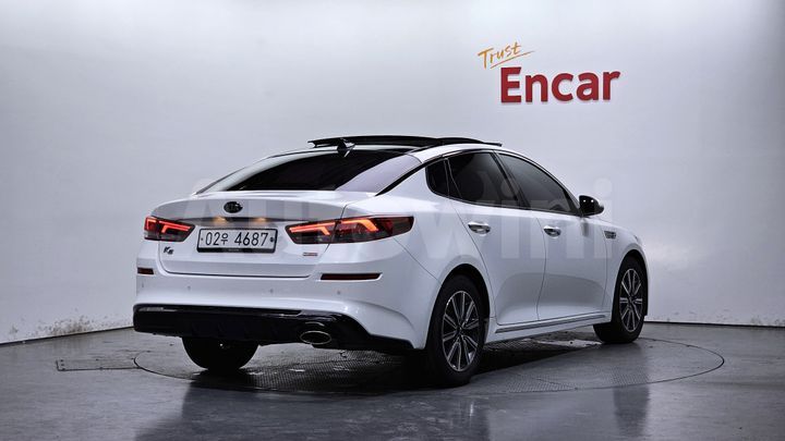 Kia K5 2019 — 2