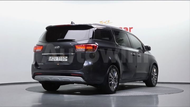Kia Carnival 2018 — 2