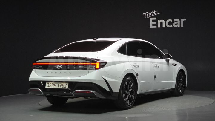Hyundai Sonata 2025 — 2
