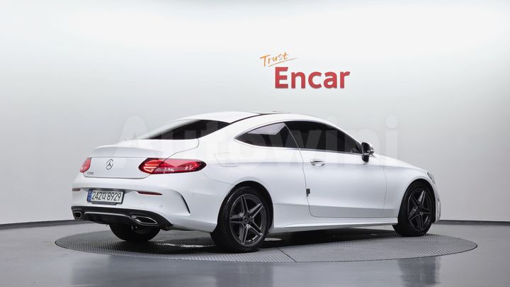 Mercedes Benz C Class 2021 — 2