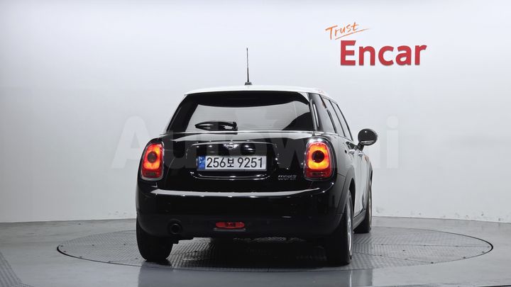 Mini Cooper 2017 — 4