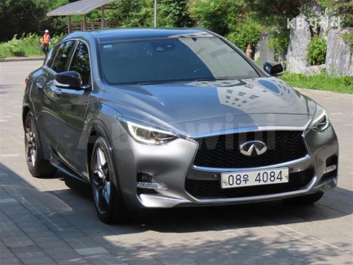 Infiniti Q 2017 — 2