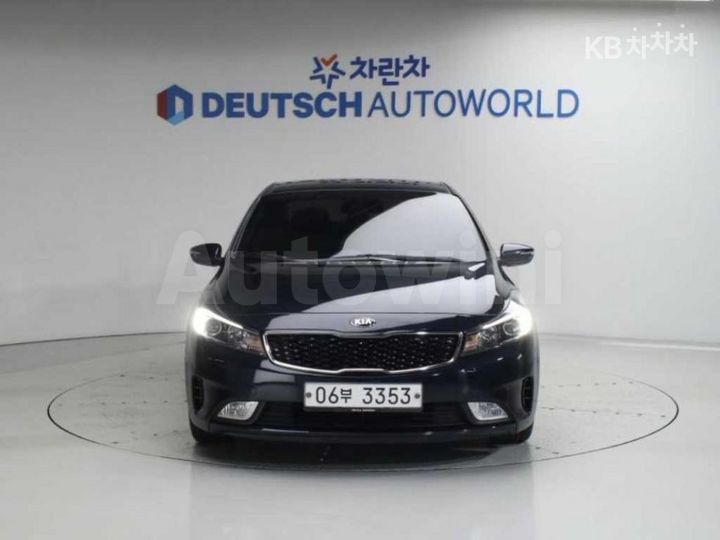 Kia K3 2018 KNAFK412BJA794642 — 3