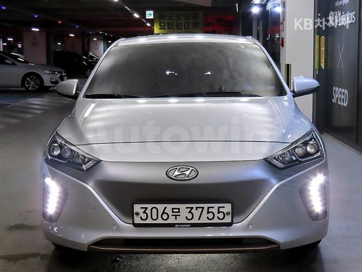 Hyundai Ioniq 2017 — 2