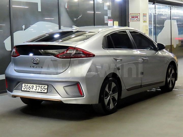 Hyundai Ioniq 2017 — 4