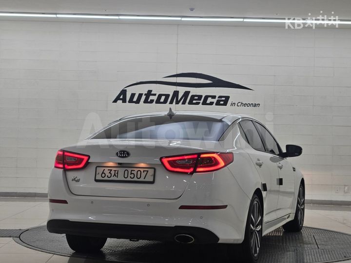 Kia K5 2014 KNAGM419BEA430152 — 3