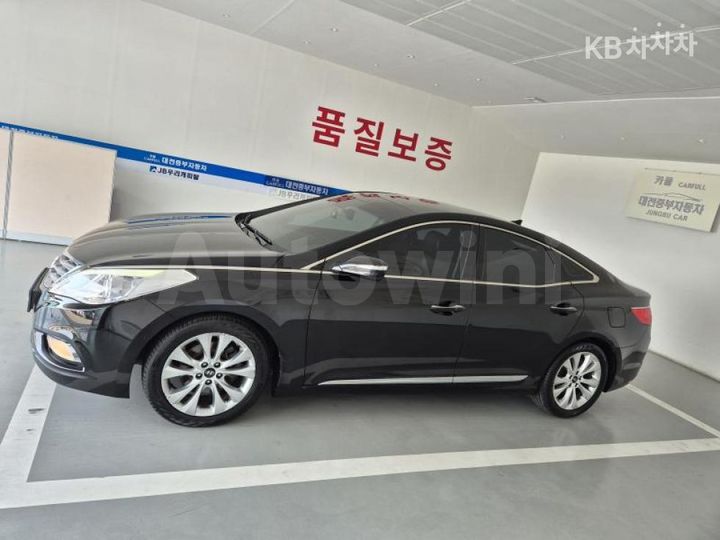 Hyundai Grandeur 2012 KMHFH41EBCA203729 — 3