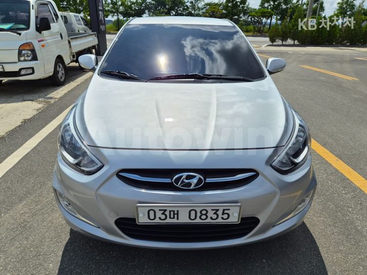 Hyundai Accent 2016 KMHCT41BEGU072680 — 2