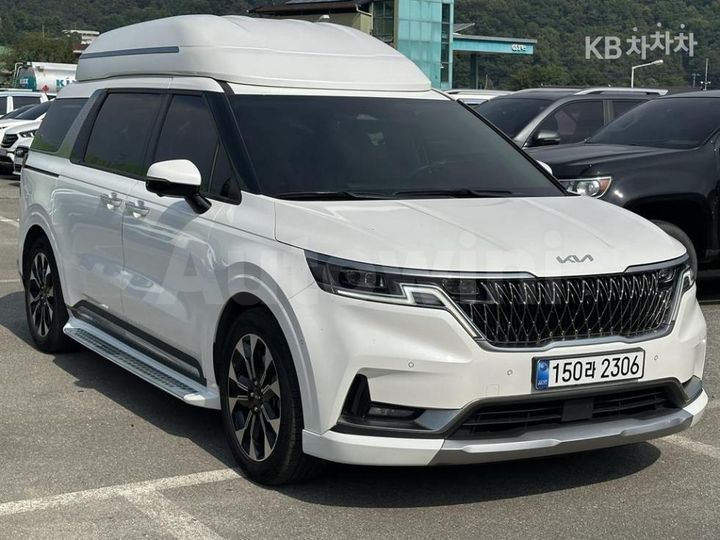 Kia Carnival 2023 KNANE813BPS192650 — 3