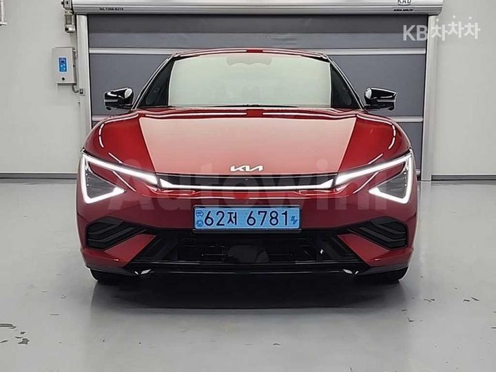 Kia EV6 2025 KNAC581CPSA225957 — 2