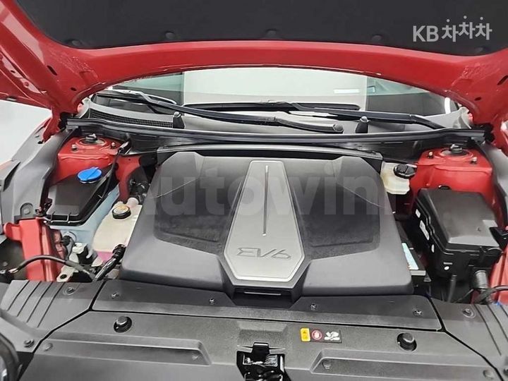 Kia EV6 2025 KNAC581CPSA225951 — 5
