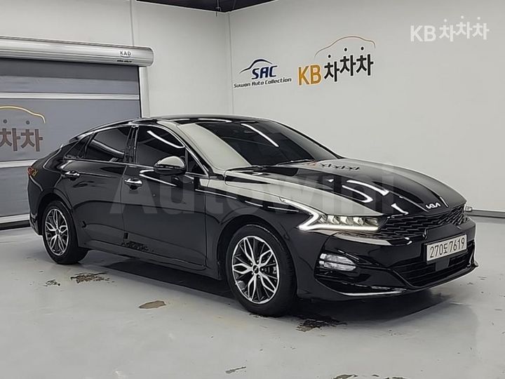 Kia K5 2023 KNAG241ABPA227626 — 4