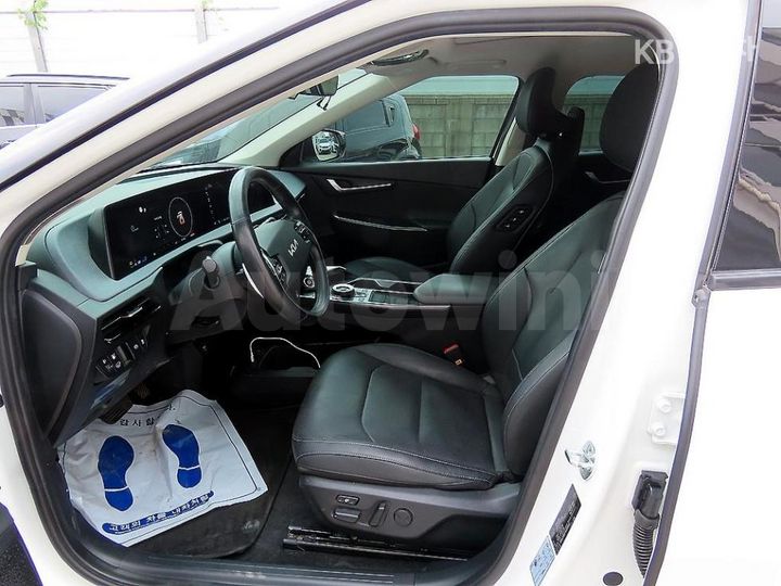 Kia EV6 2022 KNAC281AFNA060665 — 5