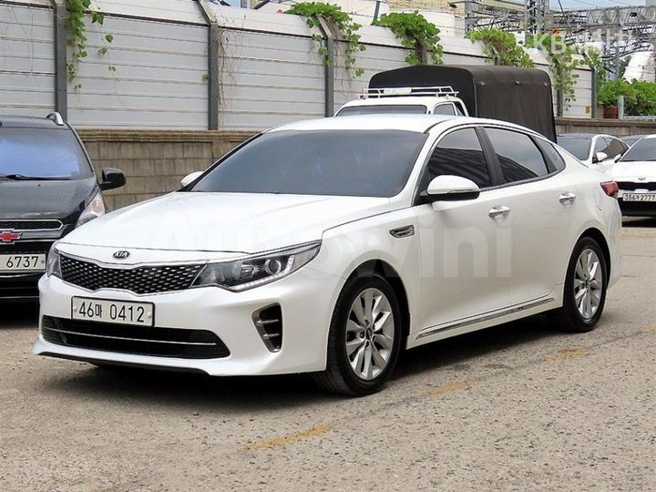 Kia K5 2016 — 2