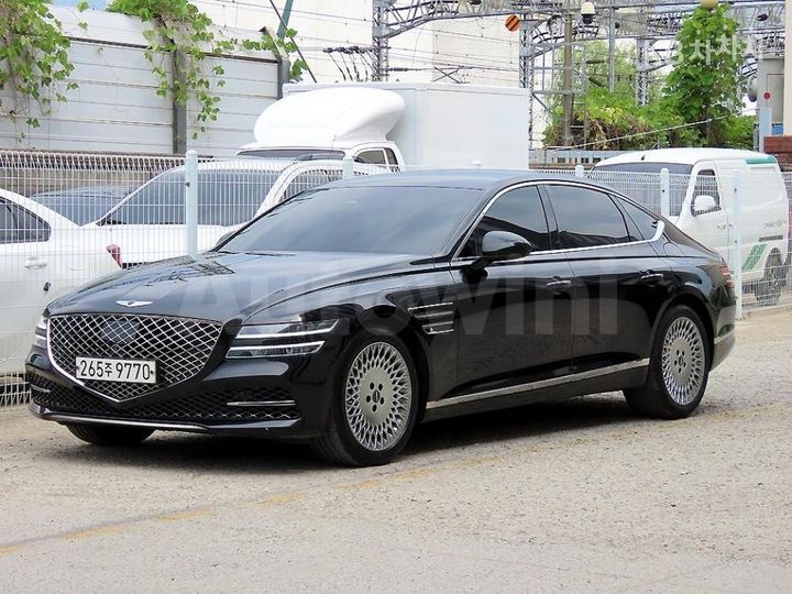 Genesis G80 2021 KMTGB41CBMU084068 — 2