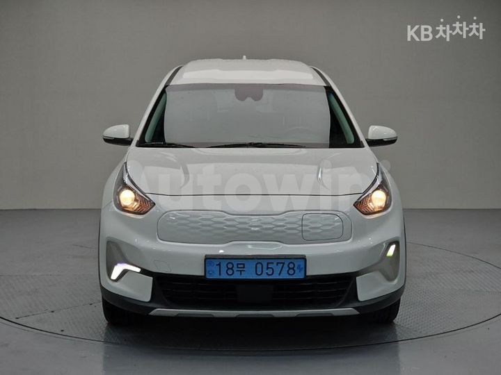 Kia Niro 2023 KNAA381GFPT001479 — 2