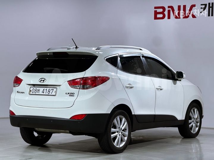 Hyundai Tucson 2010 — 2