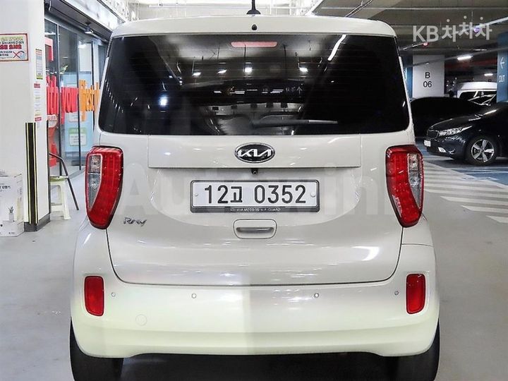 Kia Ray 2013 KNACH811BDT058310 — 2