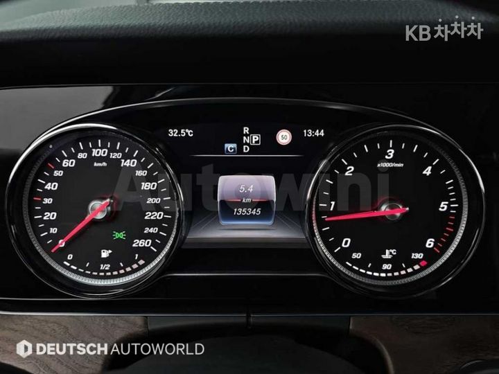 Mercedes-Benz E Class 2017 WDDZF0EB0HA050960 — 5