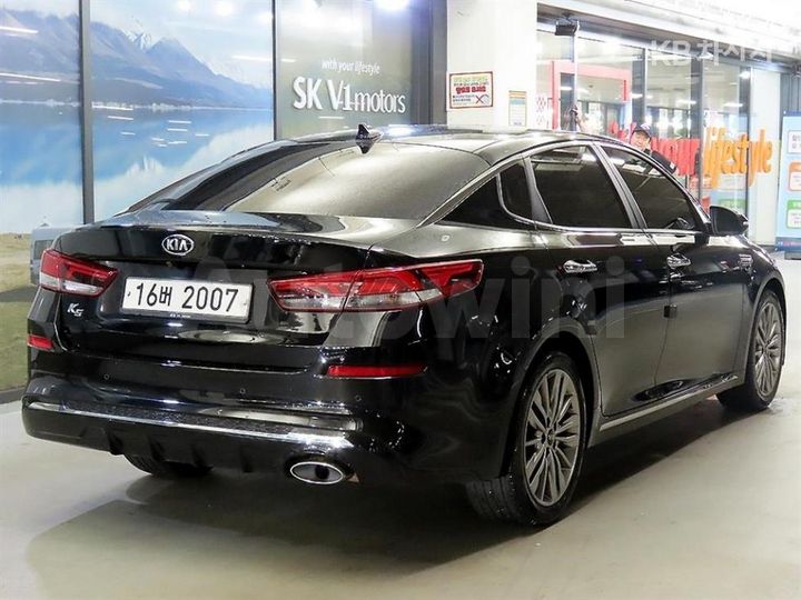 Kia K5 2019 KNAGW411BKA263479 — 4