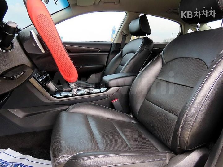 Kia K7 2020 KNALB418BLA195107 — 5