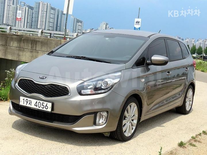 Kia Carens