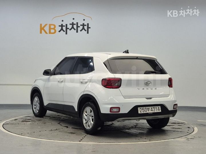 Hyundai Venue