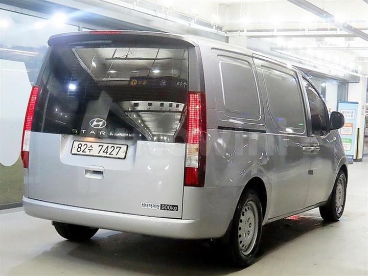 Hyundai Staria 2022 — 4