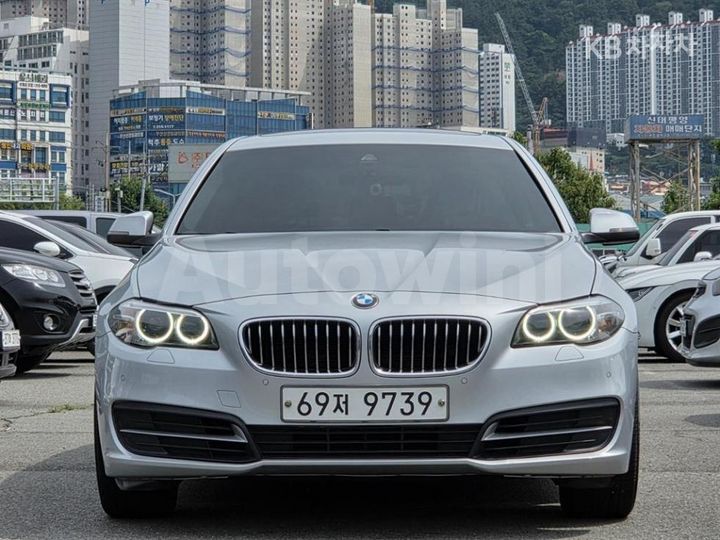 BMW 5 Series 2014 WBA5A510XED797823 — 5