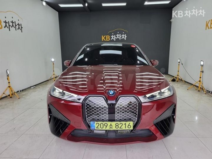 BMW iX 2024 — 2