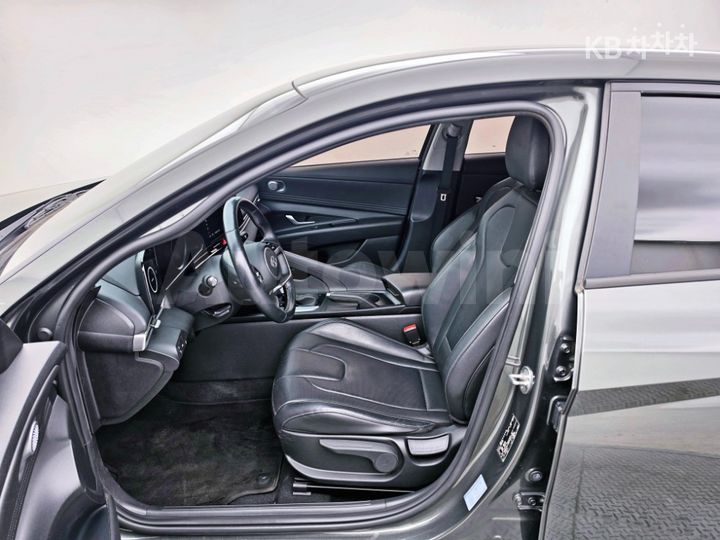 Hyundai Avante 2023 — 5