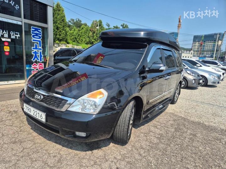 Kia Carnival 2013 — 2